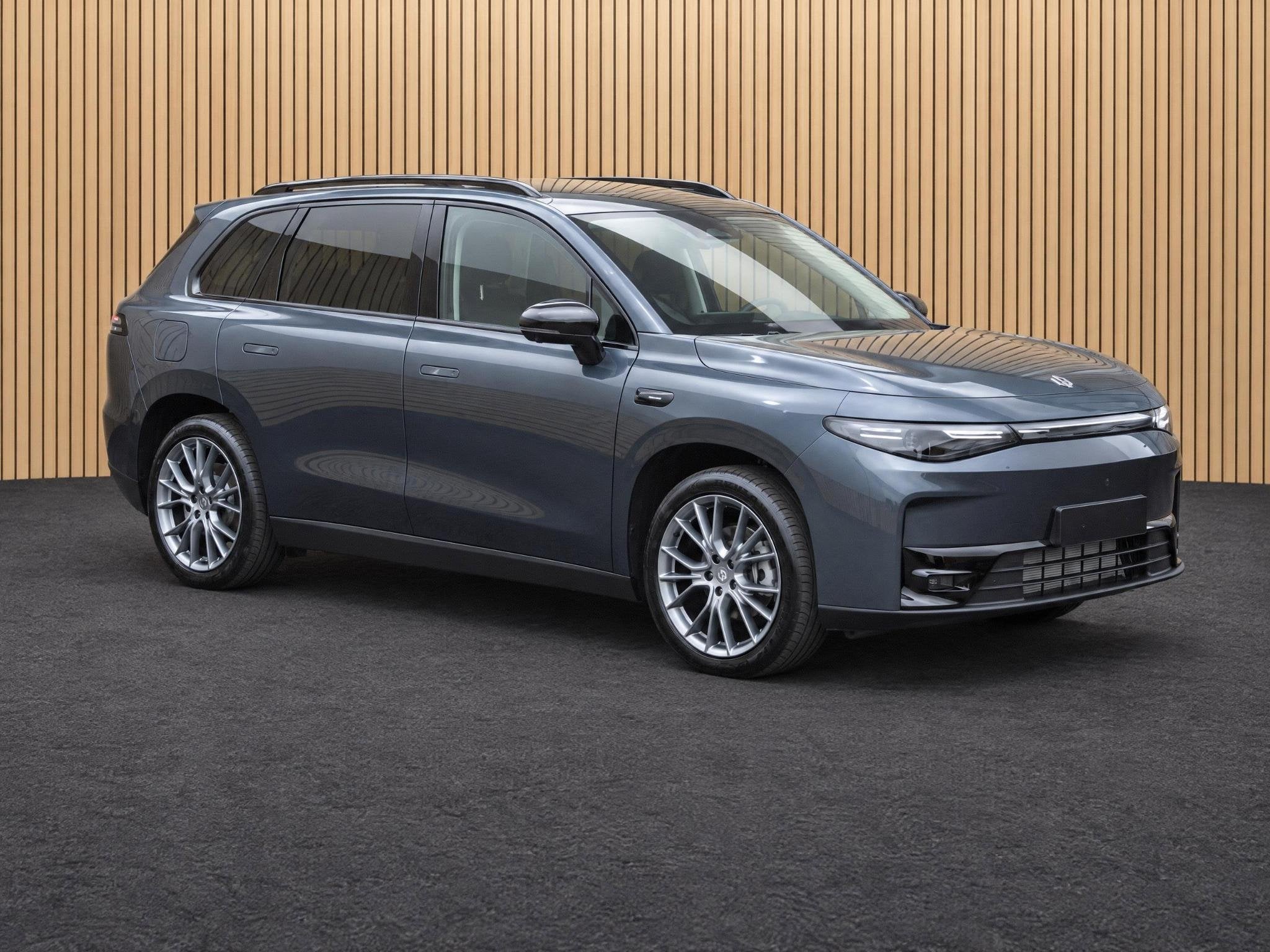Leapmotor C10 Design REEV 28.4 kWh VOORRAAD KORTING, Auto's, Automaat, 12 maanden, 4 cilinders, Plug-in hybride