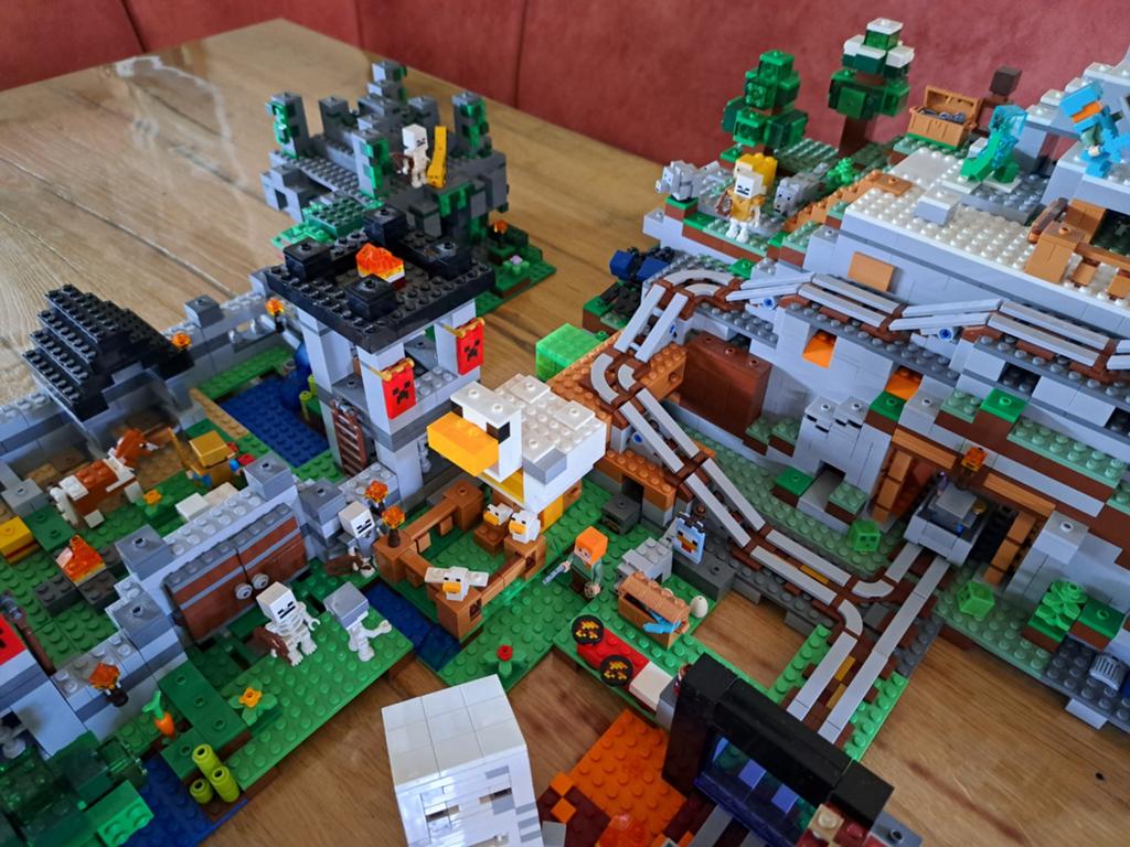 Lego Minecraft wereld! (11 sets, o.a. 21137, 21127), Ophalen, Gebruikt, Minecraft, Lego