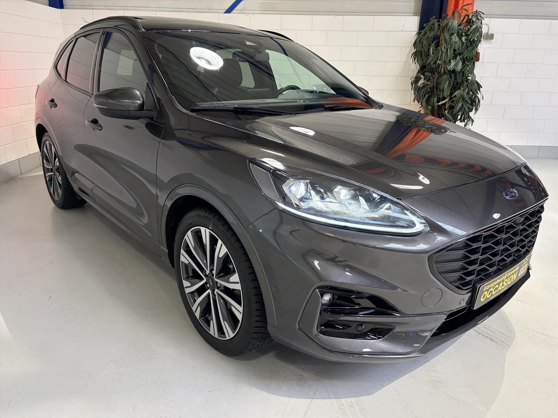 Ford Kuga 2.5 PHEV e-CVT 225pk B&O, ACC, Pano, Head-up, Trek, Auto's, Ford, Dealer onderhouden, Gebruikt, 4 cilinders, Traction-control