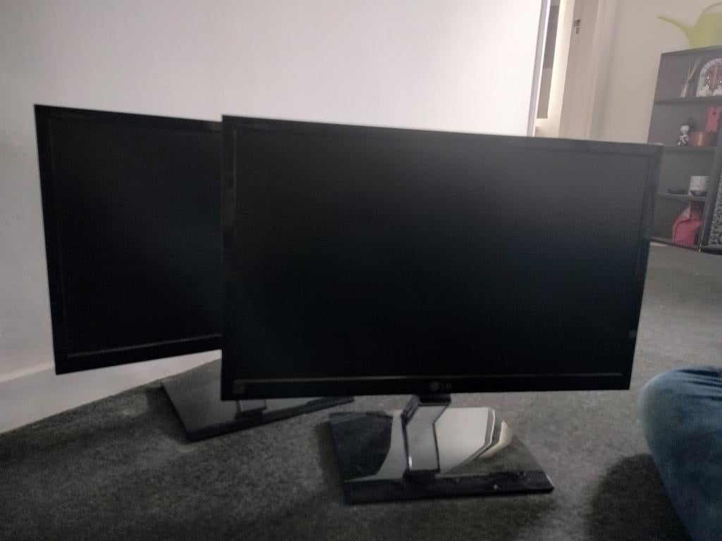 LG Flatron E2260 X2 Monitoren - Full HD, Gebruikt, Full HD, Ophalen of Verzenden, LG