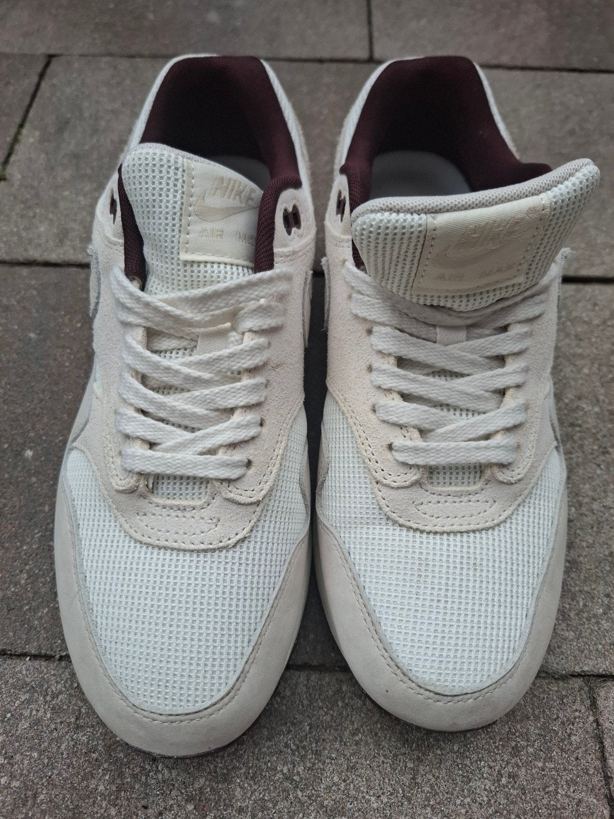 Nike Air Max sneakers maat 40 - Zo goed als nieuw, Kleding | Dames, Beige, Nike, Ophalen of Verzenden, Sneakers of Gympen