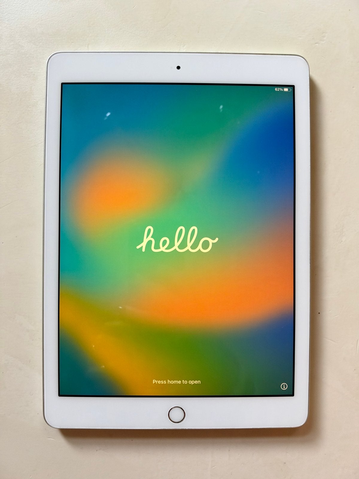 Witte Apple iPad 6e generatie 32GB, Computers en Software, Ophalen of Verzenden, Wit, Apple iPad, 32 GB