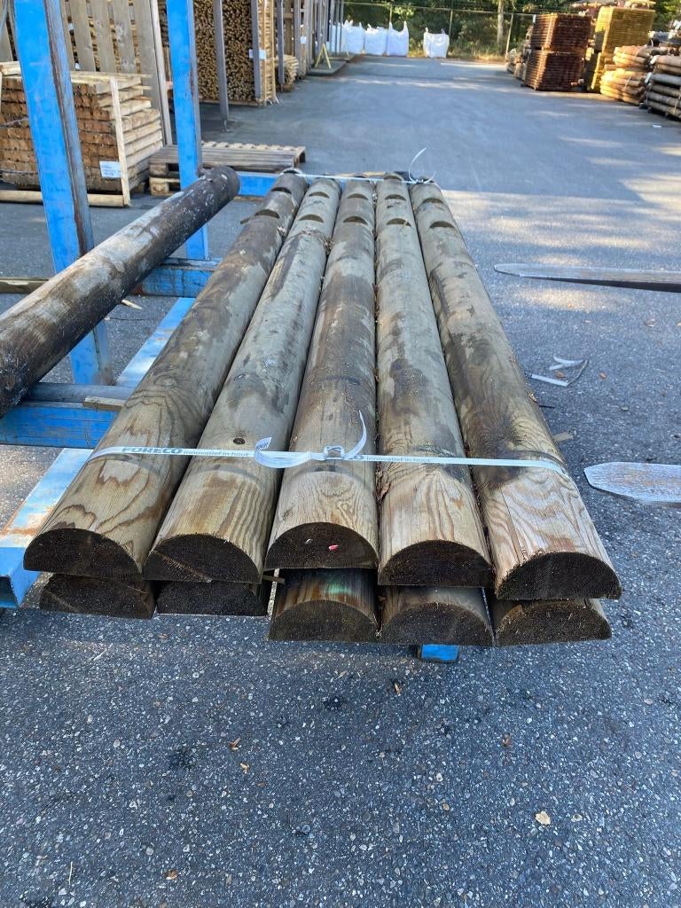 10 x halfronde palen 2 geboorde gaten groen Nr. 603, Tuin en Terras, Palen, Balken en Planken, Ophalen, Zo goed als nieuw, Minder dan 180 cm