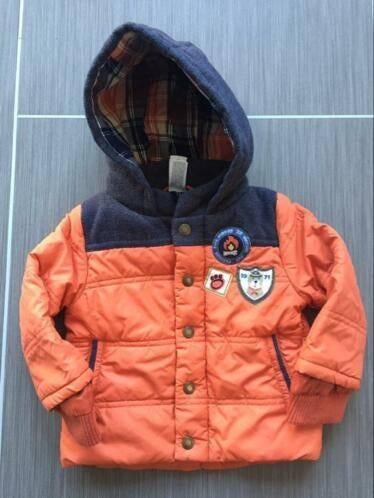 Oranje winterjas met grijze capuchon van C&A maat 74, Ophalen of Verzenden, Zo goed als nieuw, Jongetje, Jasje