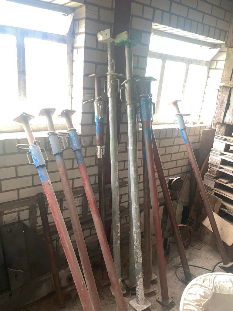 Diverse ijzeren bouwstempels, Doe-het-zelf en Verbouw, Ophalen, Gebruikt, Overige typen, 2 tot 5 meter