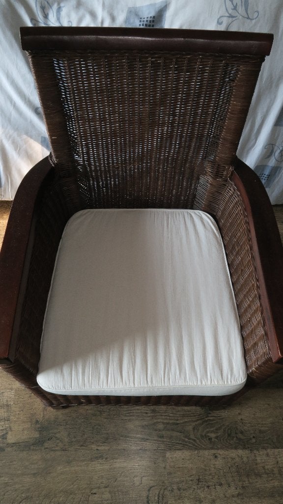 Rieten fauteuil in  Koloniale stijl, Huis en Inrichting, Fauteuils, Ophalen, Gebruikt, Koloniaal, 50 tot 75 cm