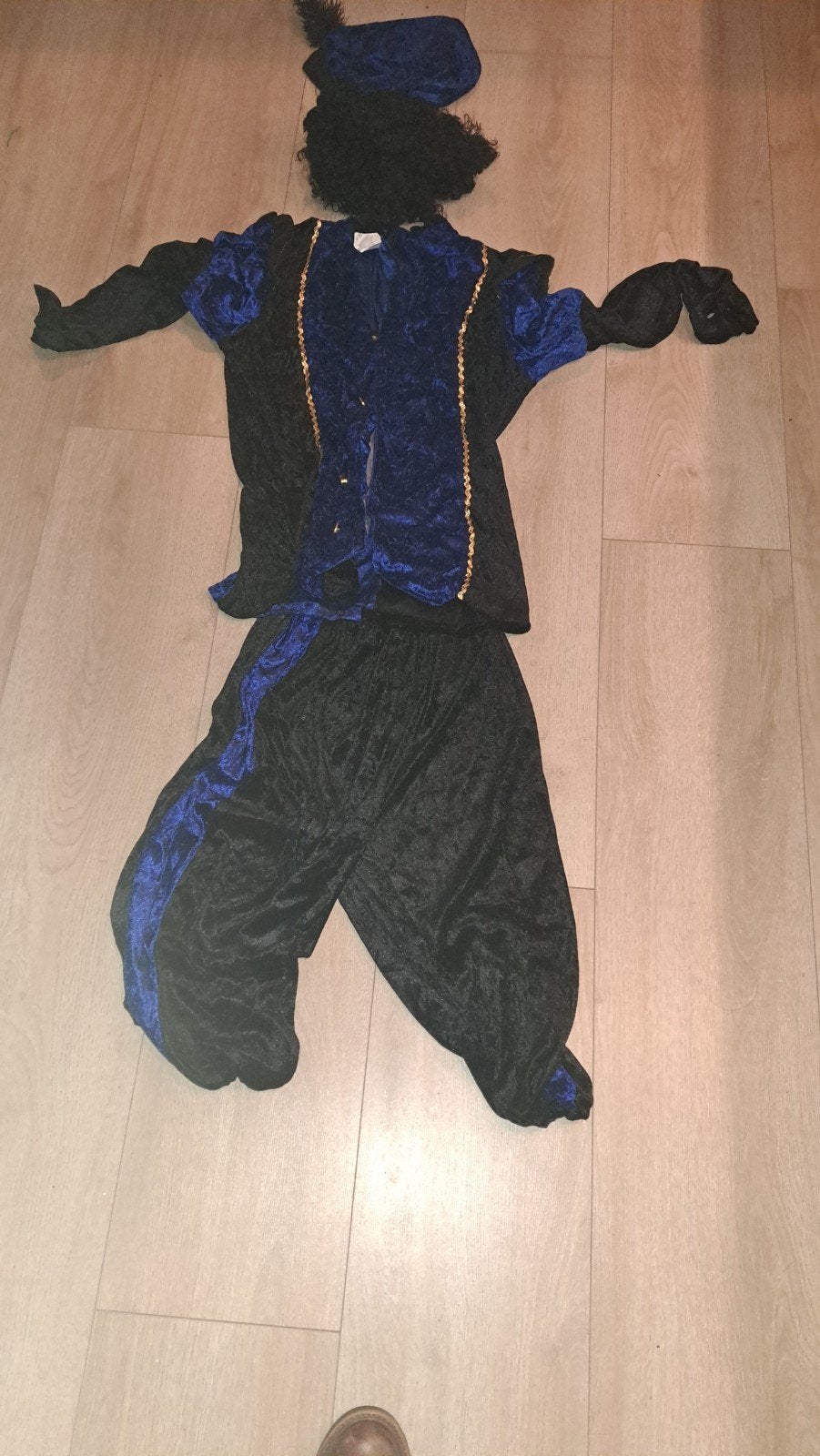 Zwarte Piet kostuum - Maat L, Maat 52/54 (L), Kerstmis of Sinterklaas, Ophalen of Verzenden, Zo goed als nieuw