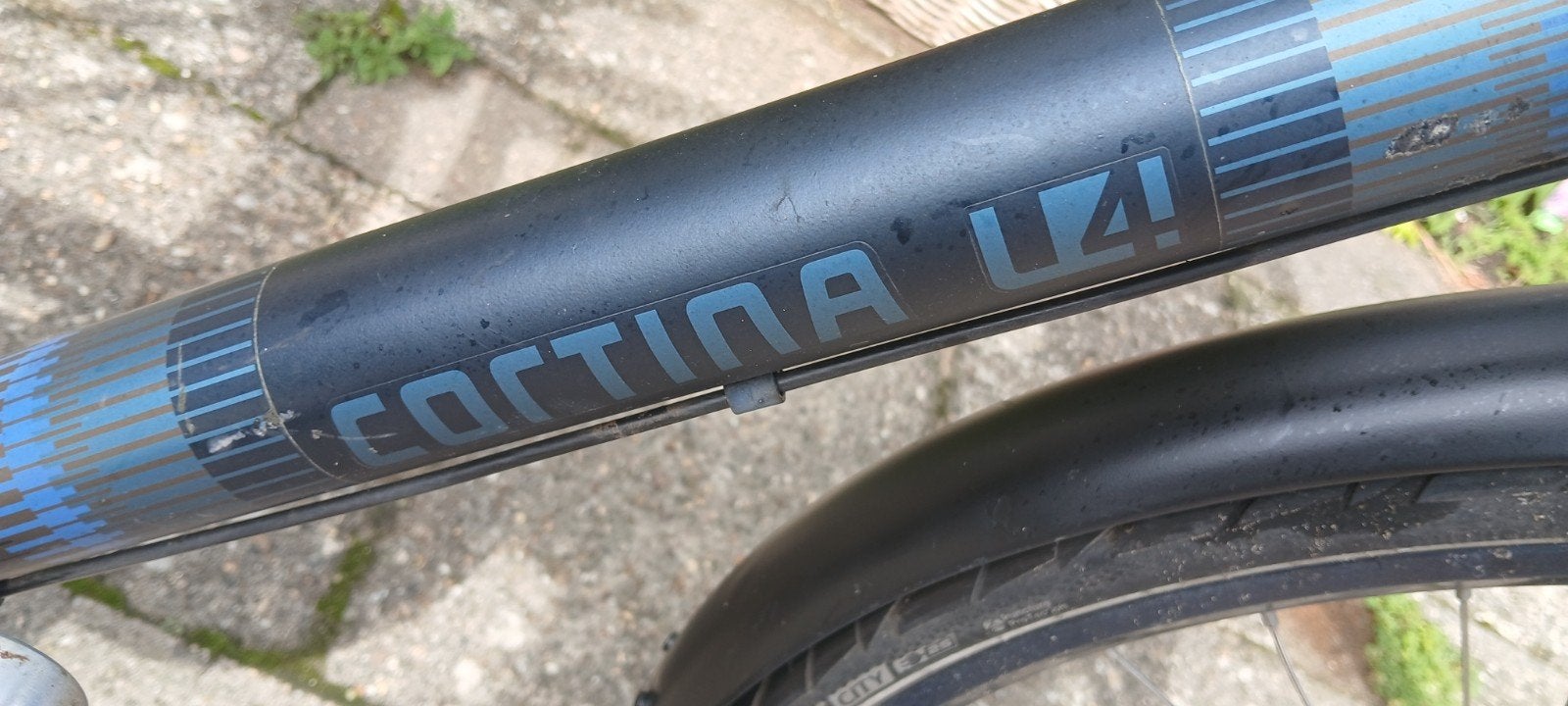 CORTİNA U4 28 inch 3 versnellingen, Fietsen en Brommers, Ophalen, Zo goed als nieuw, 26 inch of meer, Versnellingen