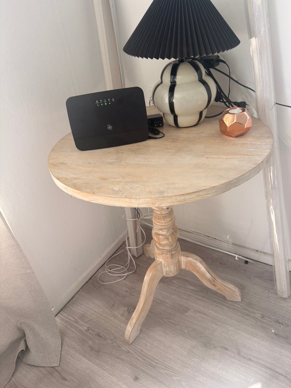 Vintage Bijzet tafel, Huis en Inrichting, Tafels | Eettafels, Rond, Tot twee personen, Zo goed als nieuw, 50 tot 100 cm