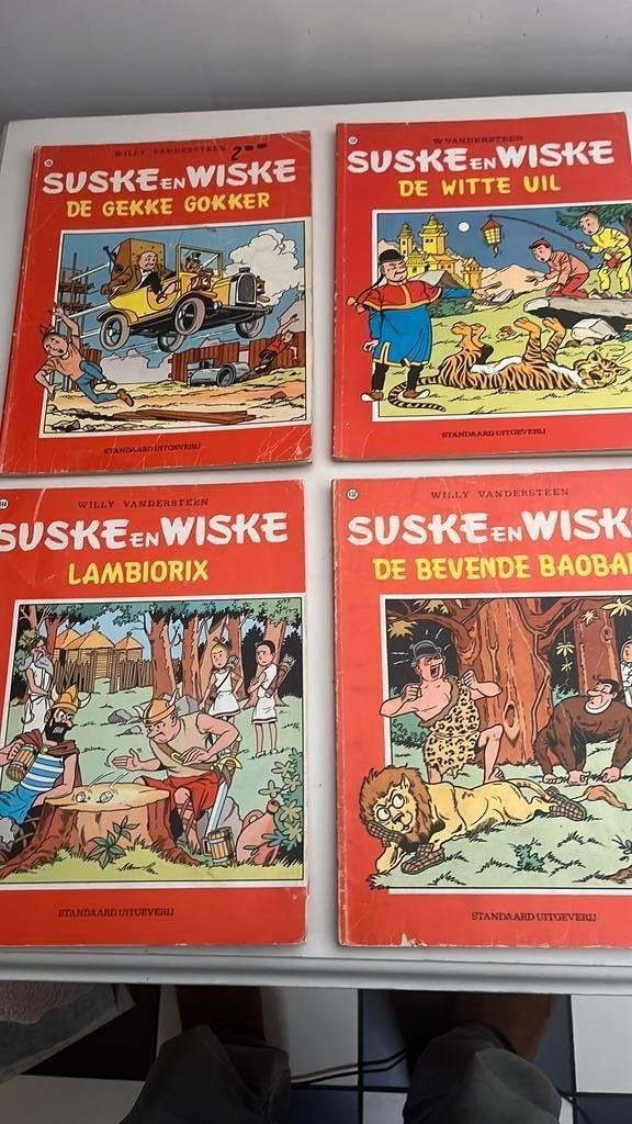 100 x Suske en Wiske + 7 x pockets+ 6x Familie stripboek, Meerdere stripboeken, Ophalen of Verzenden, Gelezen