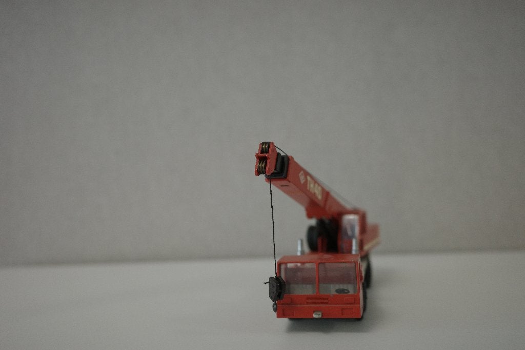 miniatuur vrachtwagen teleskoopkraan, Ophalen of Verzenden, Gebruikt, Bus of Vrachtwagen, NZG