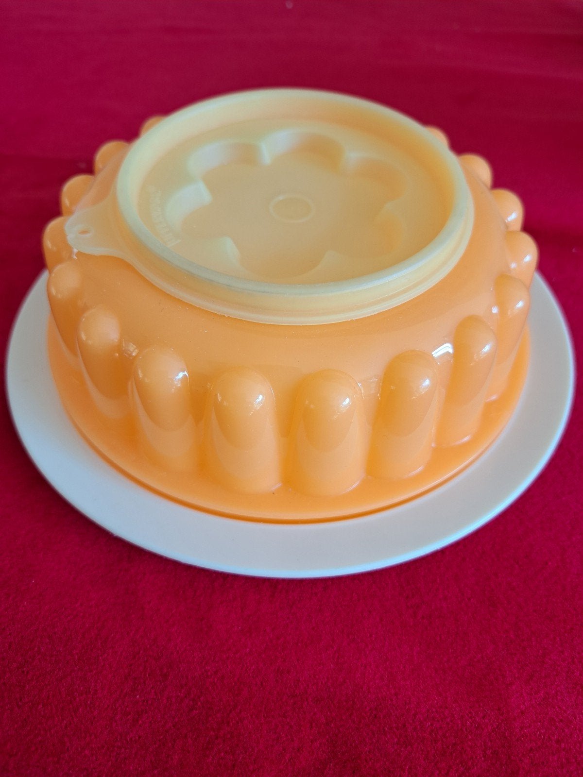 Tupperware Puddingvorm - Oranje, Overige typen, Oranje, Ophalen of Verzenden, Zo goed als nieuw