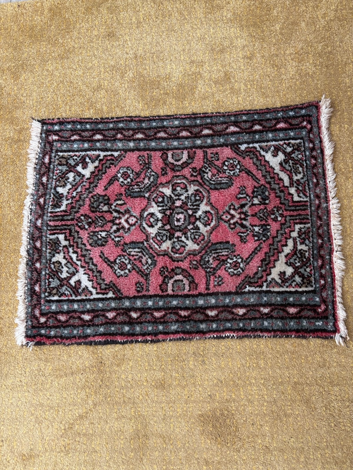 Perzisch tafelkleed / tapijtje - 80 x 60 cm, Gebruikt, Rechthoekig, Rood, 50 tot 100 cm
