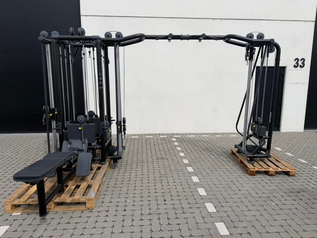 Technogym Cable station 5 stack!! Nieuw model!