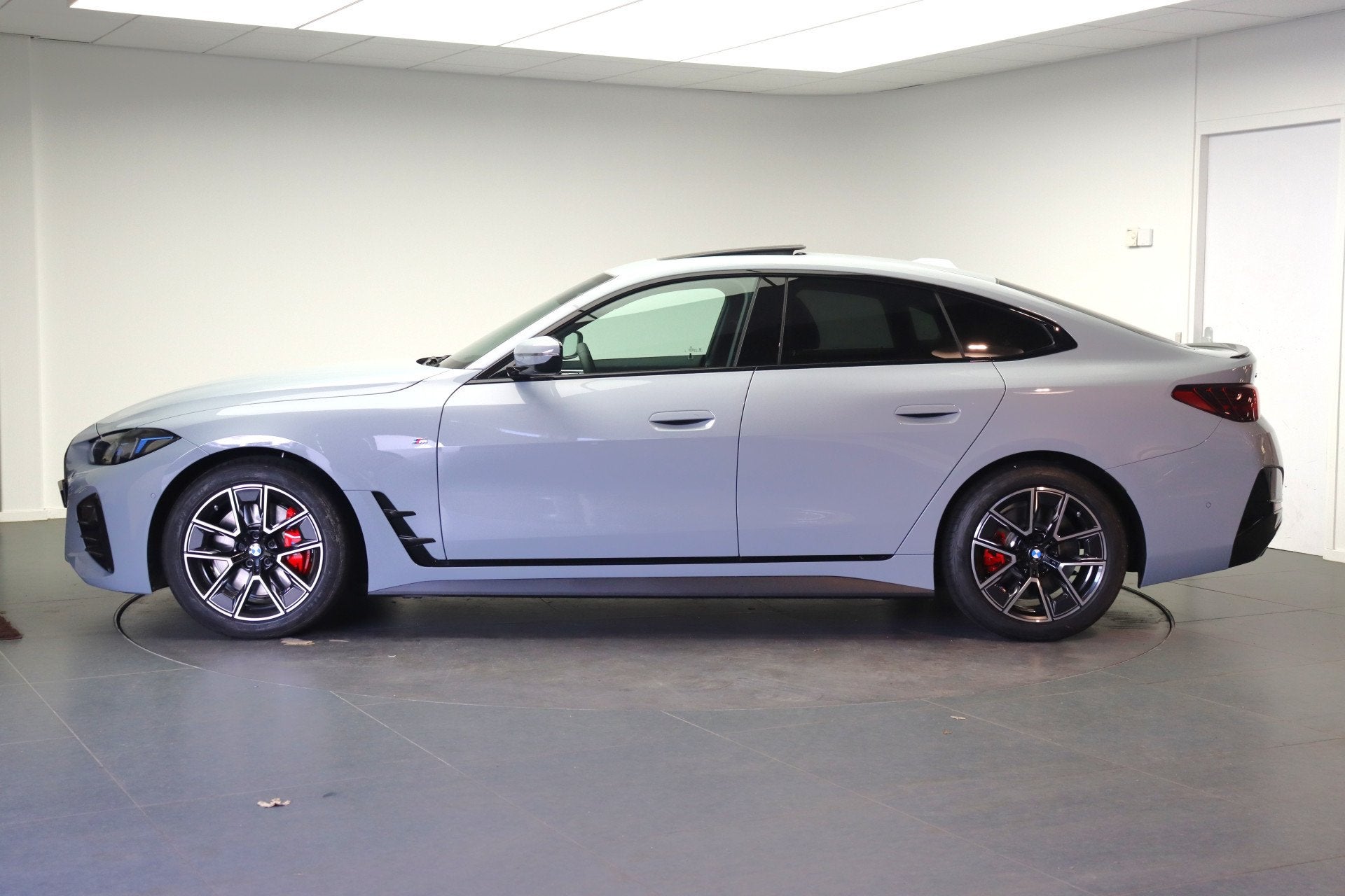BMW 4 Serie Gran Coupé 430i xDrive M Sport Automaat / Schui, Auto's, 1800 kg, Met garantie (alle), Bedrijf, Vierwielaandrijving