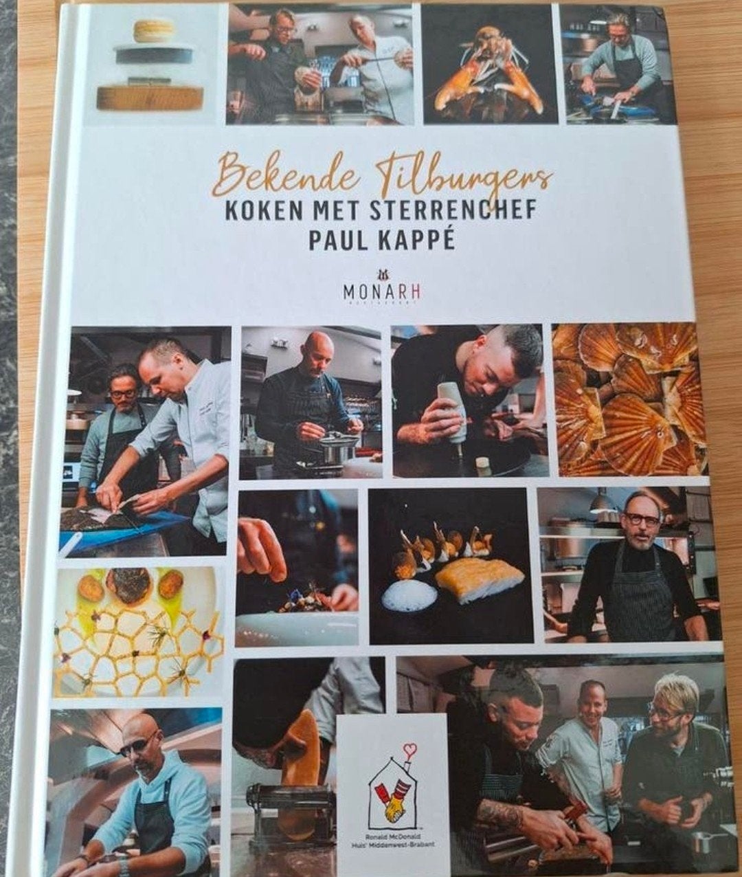 Bekende Tilburgers koken met sterrenchef Paul Kappé, Ophalen of Verzenden, Zo goed als nieuw, Overige typen, Paul Kappé