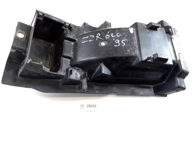 ZZR600 1993 - 2005 Kawasaki Batterijbak D1-34569