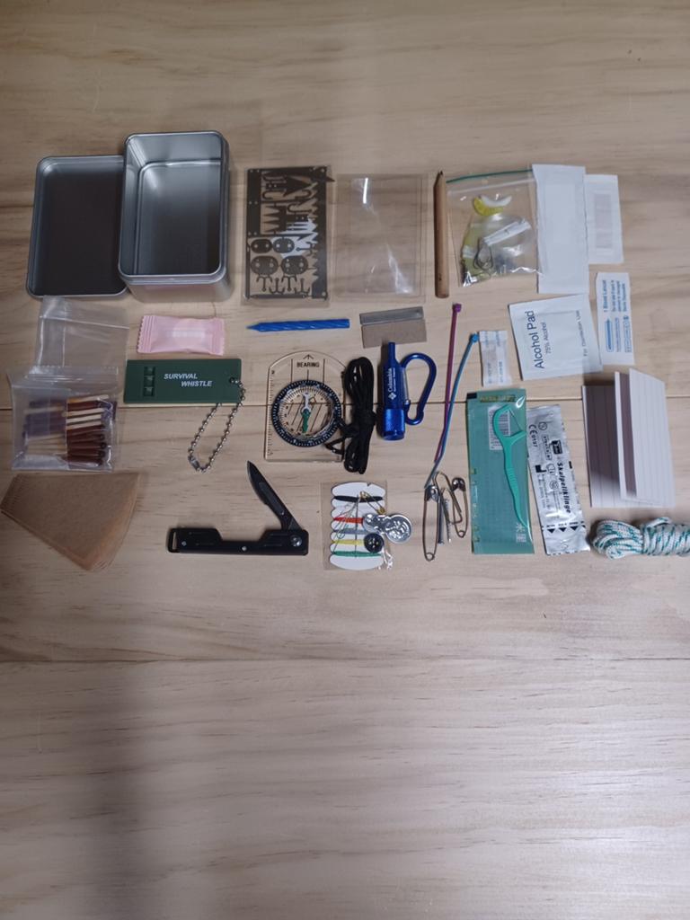 Survival kit in metaal doosje, Ophalen of Verzenden, Nieuw