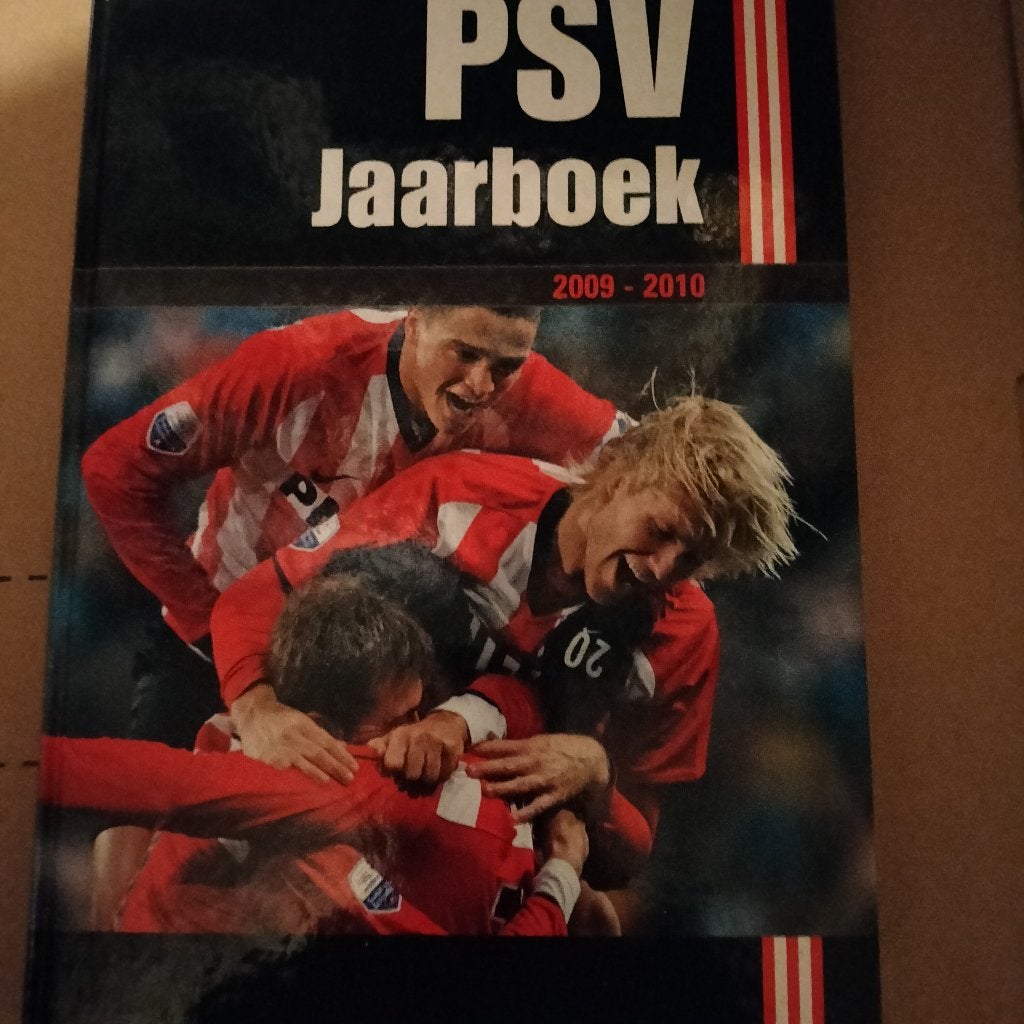 PSV Jaarboek 2009-2010, Ophalen of Verzenden, Overige sporten, Onbekend, Gelezen