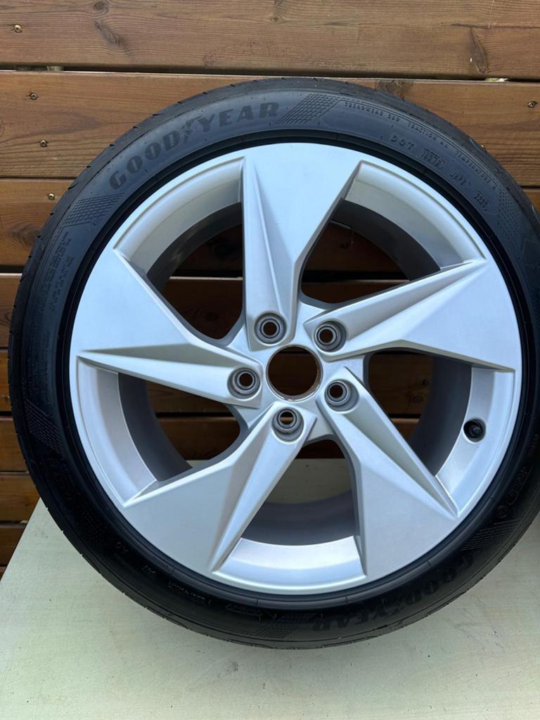 Goede staat Goodyear banden en velgen 225/45R17, Auto-onderdelen, Ophalen, Gebruikt, Banden en Velgen, 17 inch