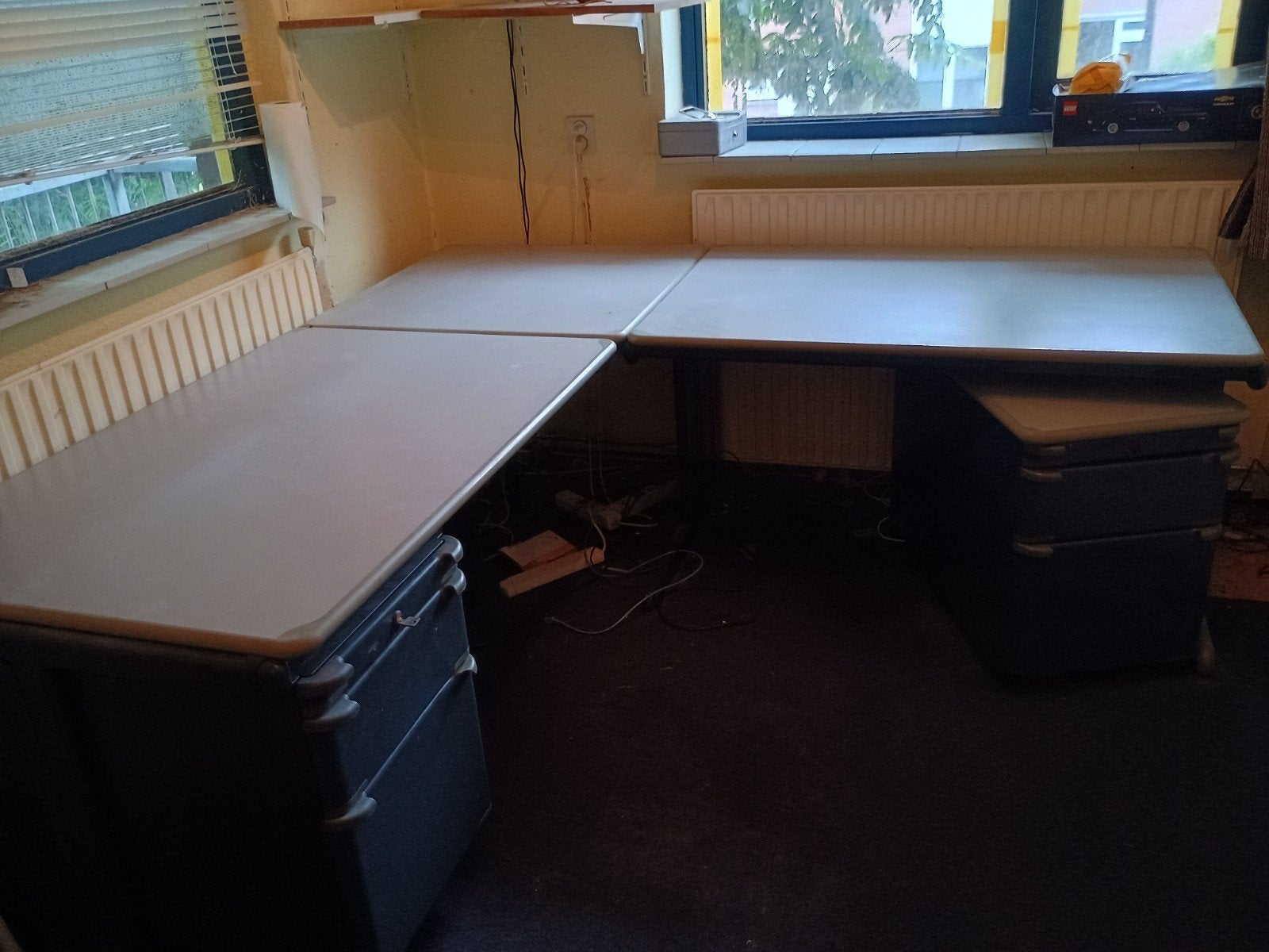 Hoekbureau 200x80 cm met ladeblokken, Huis en Inrichting, Bureaus, Ophalen, Met lades, Gebruikt, Hoekbureau