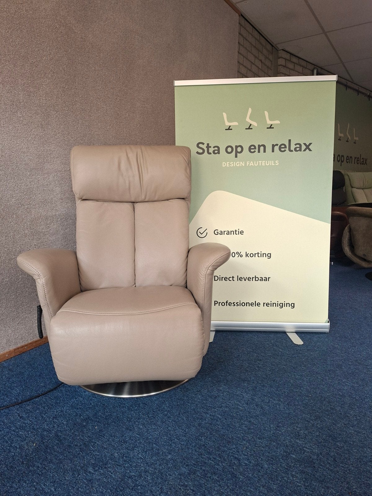 Elektrische relax fauteuil Meubelzorg Sublime Als nieuw!, Ophalen of Verzenden, Zo goed als nieuw, Staopenrelax@gmail.com, Sta-op-en-relax