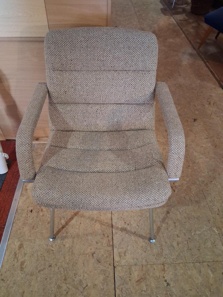 Artifort Channel fauteuil, ontworpen door Geoffrey Harcourt, Ophalen, Vintage design, 75 tot 100 cm, Zo goed als nieuw