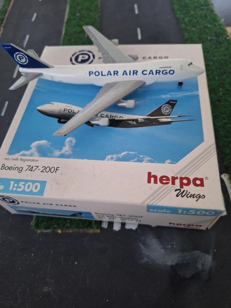 Model vliegtuigen 1/500, Verzamelen, Ophalen of Verzenden, Zo goed als nieuw, Schaalmodel