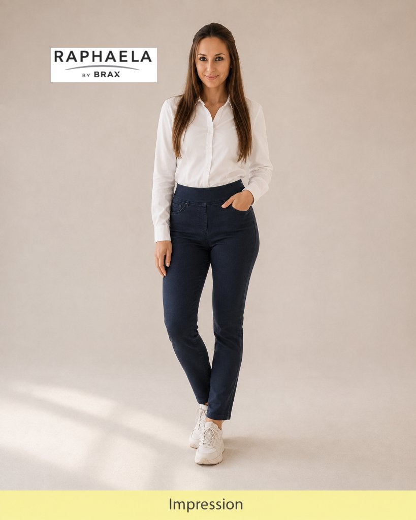 Raphaela by Brax - donkerblauwe pantalon - maat 44, Blauw, Maat 42/44 (L), Lang, Gedragen