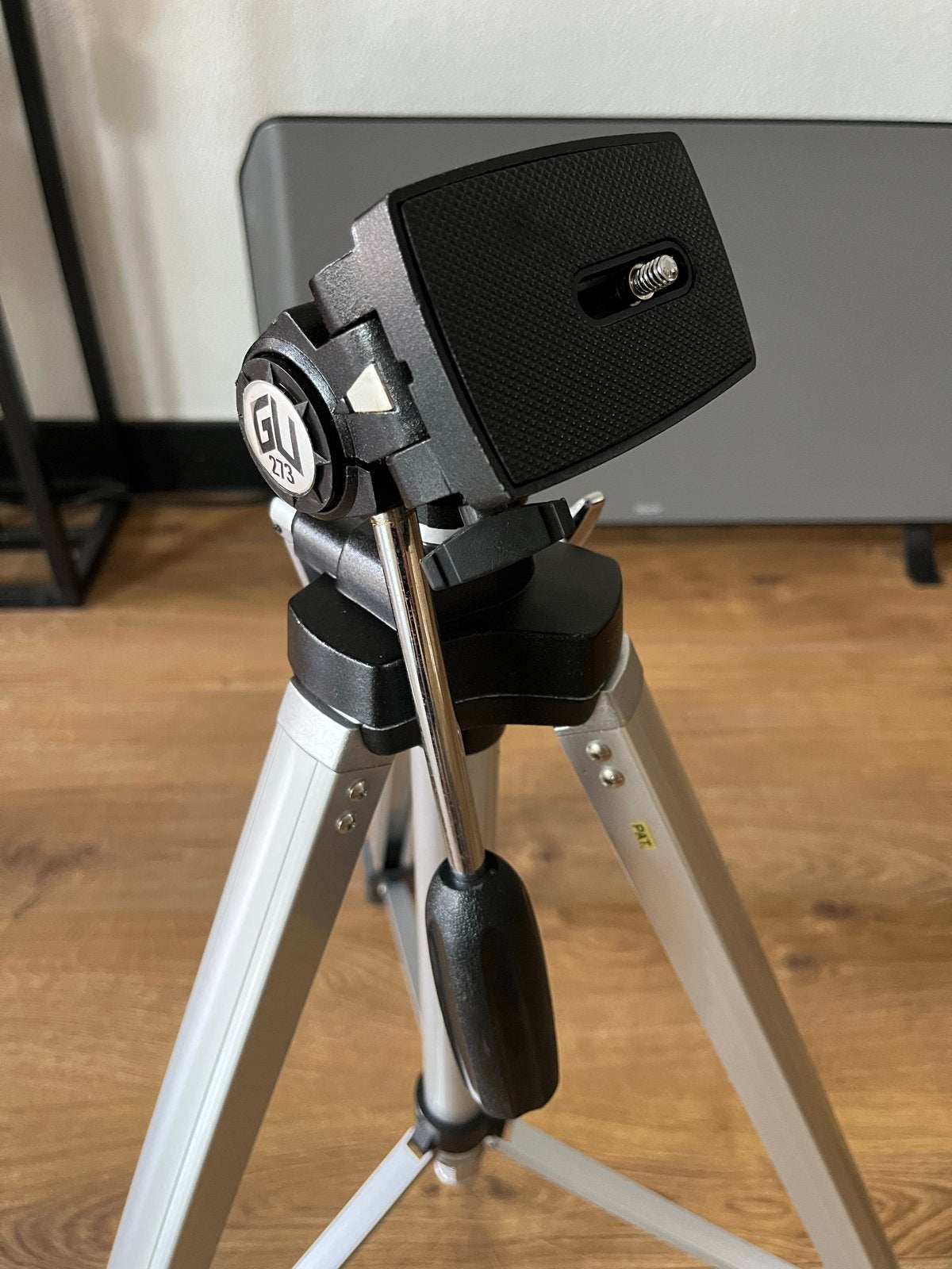 Osawa Professional Statief GU-273 met verstelbare kop, Audio, Tv en Foto, 125 cm of minder, Inclusief draagtas, Gebruikt, Overige merken