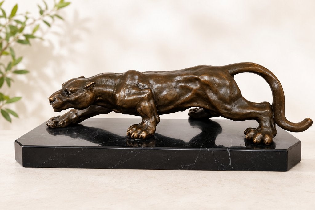 BRONZEN BEELD / PANTER OP MARMEREN VOET, Verzamelen, Dierenverzamelingen, Ophalen of Verzenden, Nieuw, Wild dier, Beeldje of Figuurtje