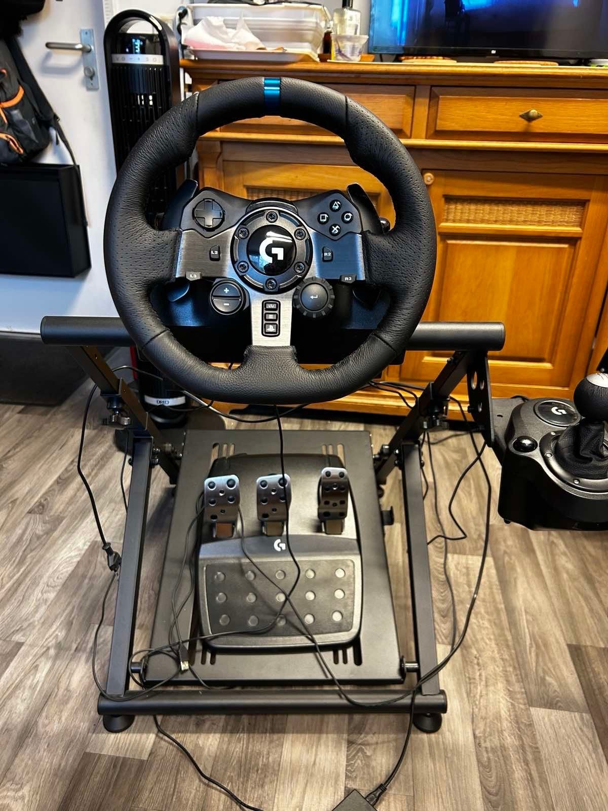 Logitech G923 Racing Wheel met Pedalen en Shifter, Ophalen of Verzenden, Zo goed als nieuw