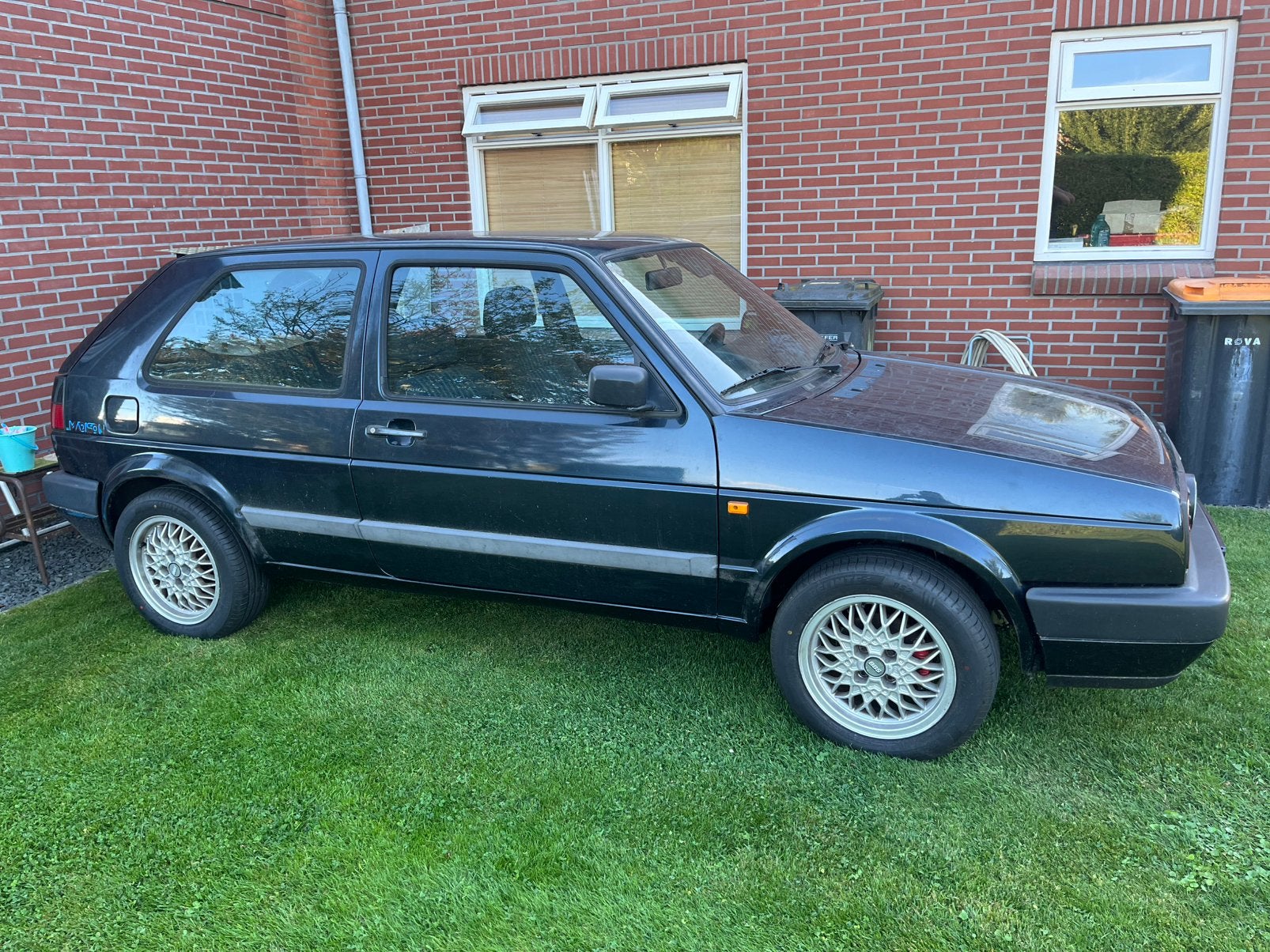Volkswagen Golf 2 1.8, Auto's, Volkswagen, Voorwielaandrijving, 410 kg, Zwart, 4 cilinders