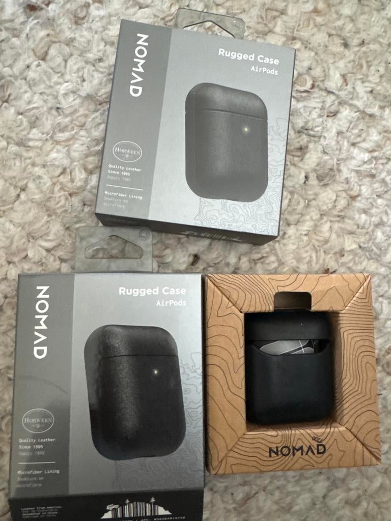 Nomad Rugged Case voor AirPods - Zwart Leer, Zwart, Overige merken, Nieuw, Hoesje of Tasje