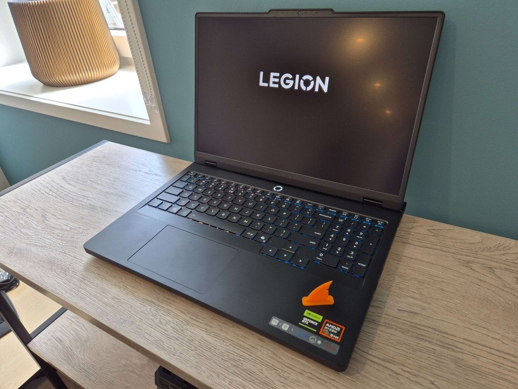 Legion Pro 5 | RTX 5070, Ryzen 9 8940HX, 32GB DDR5, 1TB NVME, Computers en Software, Niet ingevuld, Met videokaart, 32 GB, AMD Ryzen 9 8940HX