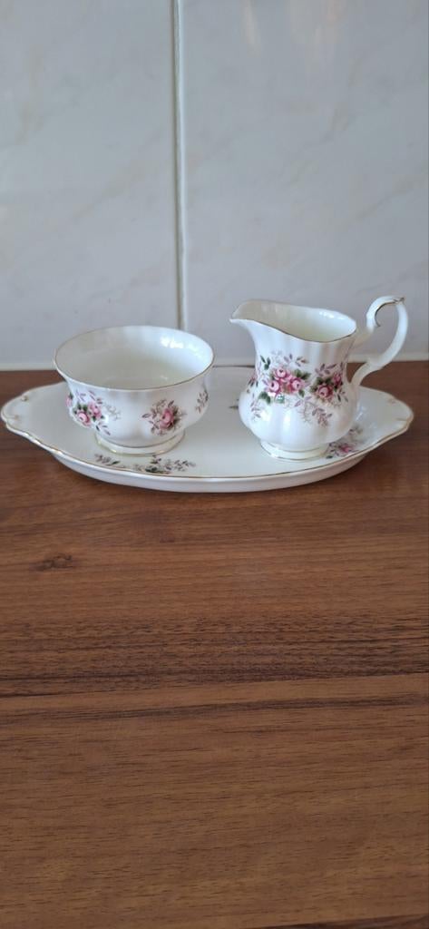 Royal Albert Lavender Rose 3-delige roomset, Ophalen of Verzenden, Zo goed als nieuw