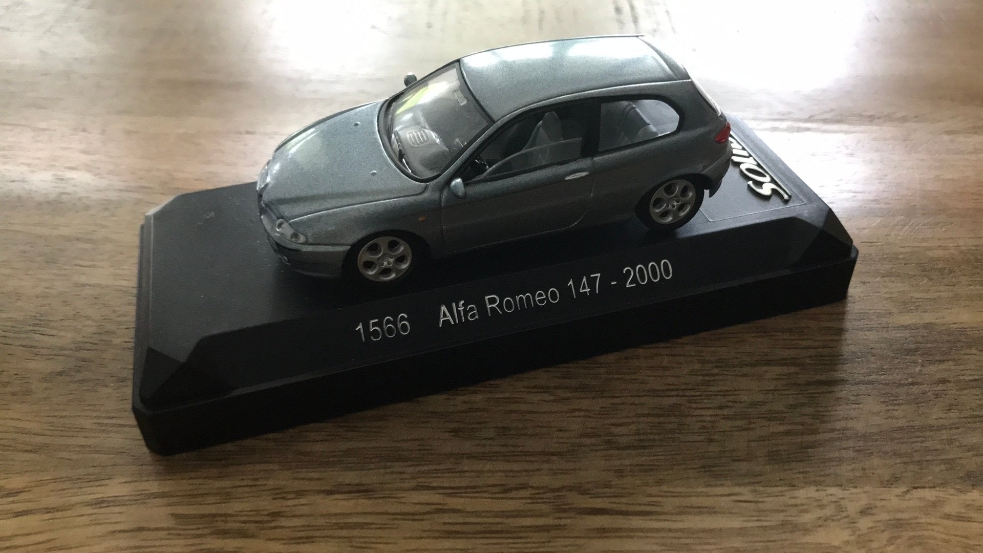 Alfa Romeo 147 grijs 1:43 Solide, Hobby en Vrije tijd, Modelauto's | 1:43, Ophalen of Verzenden, Nieuw, Auto, Solido