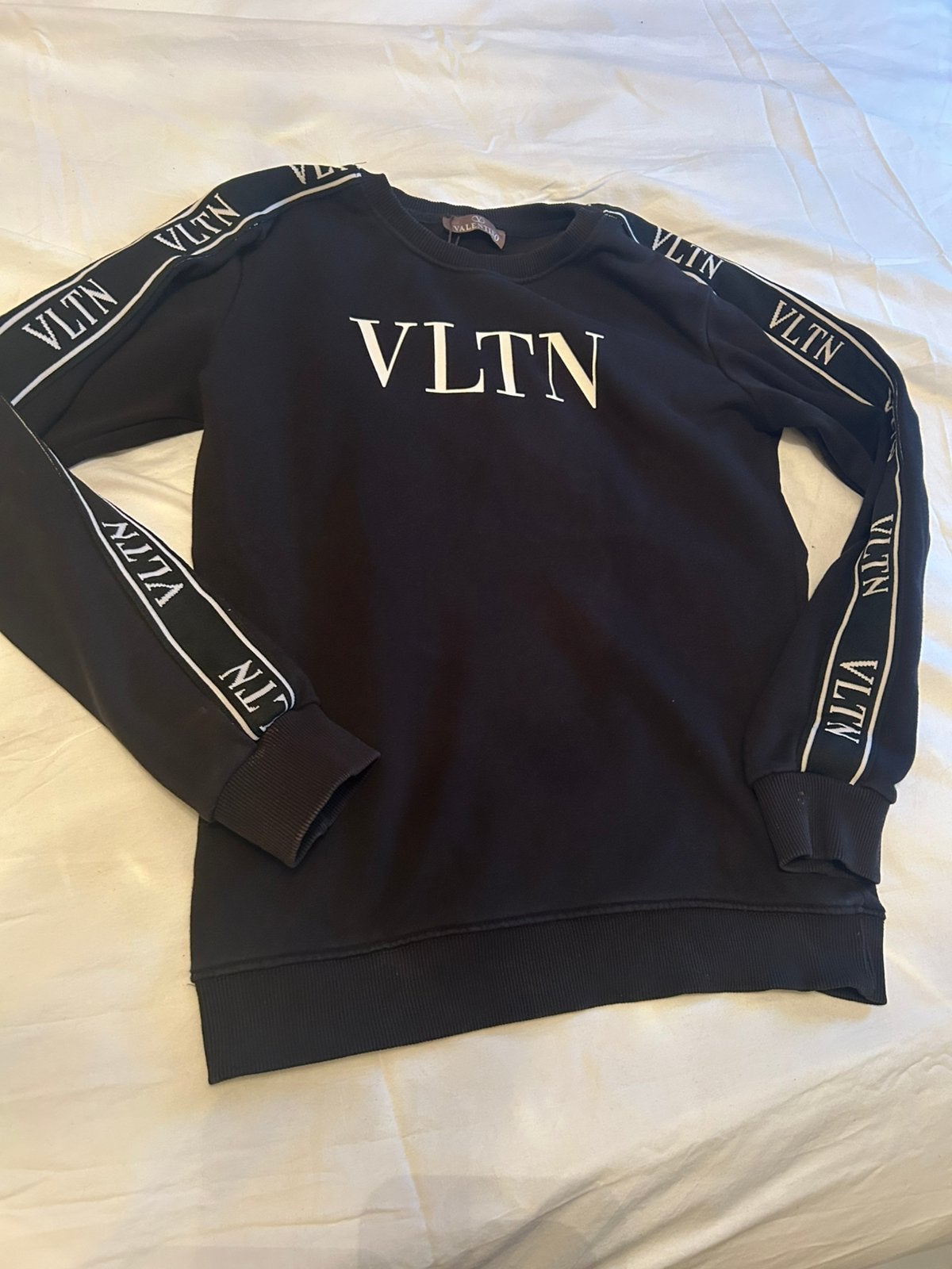 Leuke trui valentino, Ophalen, Zo goed als nieuw, Meisje, Trui of Vest