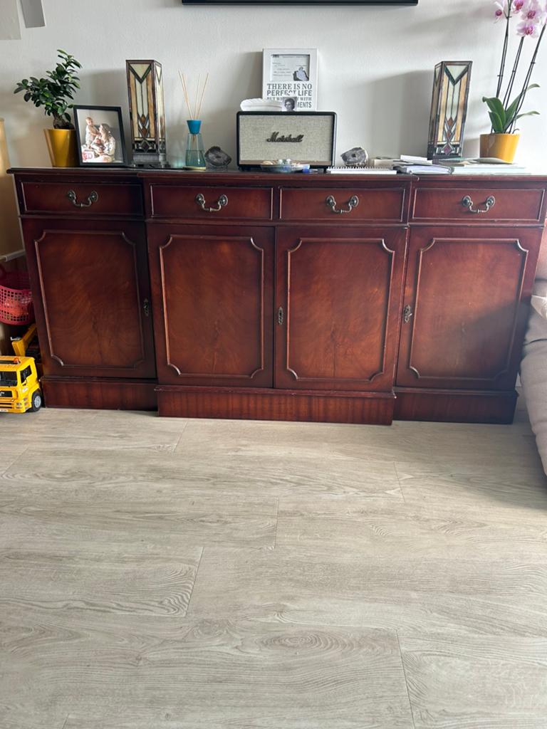 Mahonie fineer dressoir, Huis en Inrichting, Kasten | Dressoirs, Ophalen of Verzenden, Zo goed als nieuw, 25 tot 50 cm, 200 cm of meer