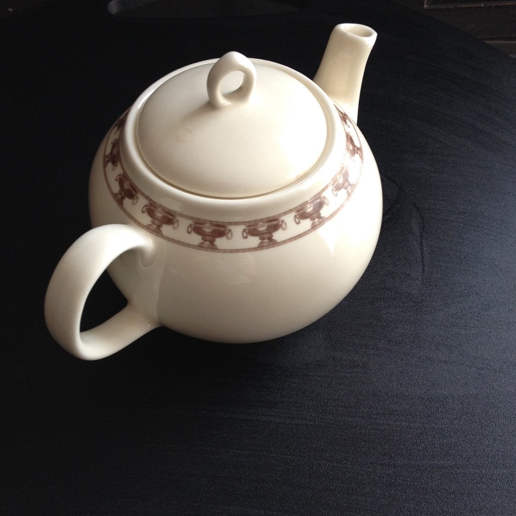 VOS | Home & Garden | servies delen | beige / bruin, Huis en Inrichting, Ophalen of Verzenden, Zo goed als nieuw, Overige stijlen