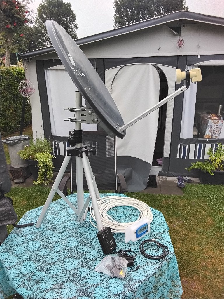 Schotel antenne, Ophalen of Verzenden, Gebruikt, (Schotel)antenne, Overige merken