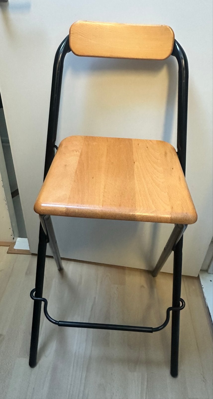 2x Bar krukken hout en zwart metaal inklapbaar, prima staat, Ophalen, Gebruikt, Met voetsteun, 60 tot 90 cm