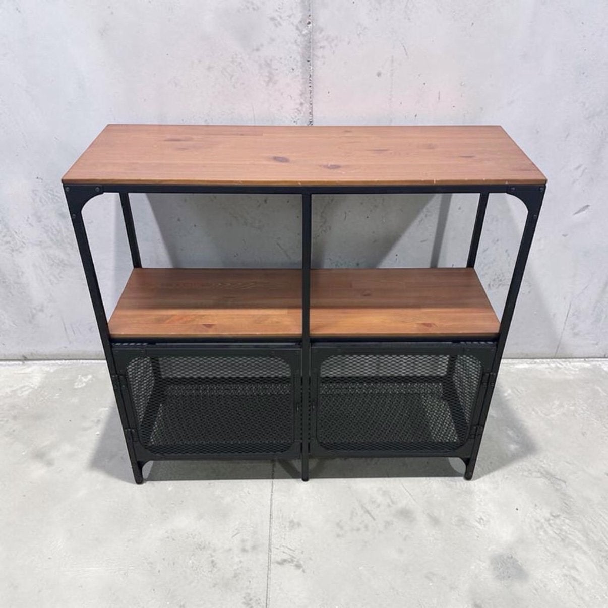 Fjällbo Stellingkast Zwart 100x95cm incl wandplank 100x20cm, Ophalen, Gebruikt