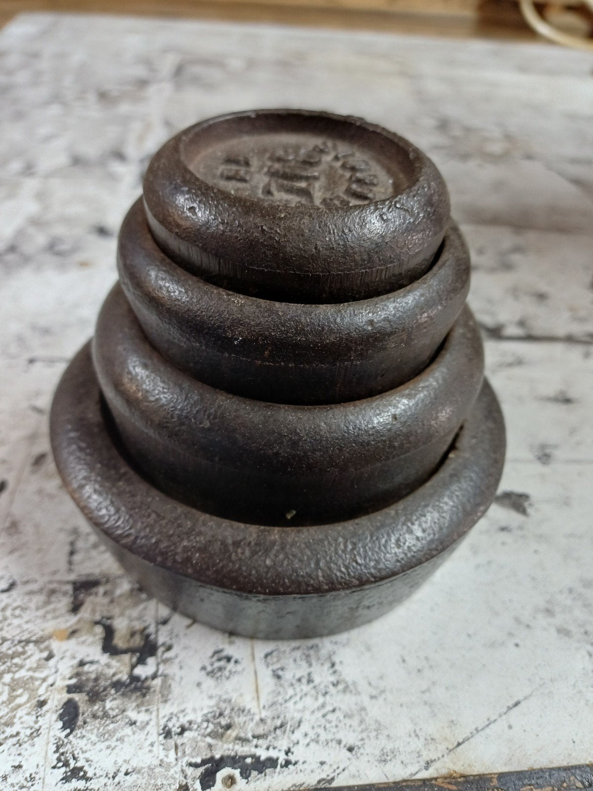 Antieke gietijzeren gewichten set - 4 stuks, Ophalen of Verzenden, Gebruikt, Overige typen, Minder dan 50 kg