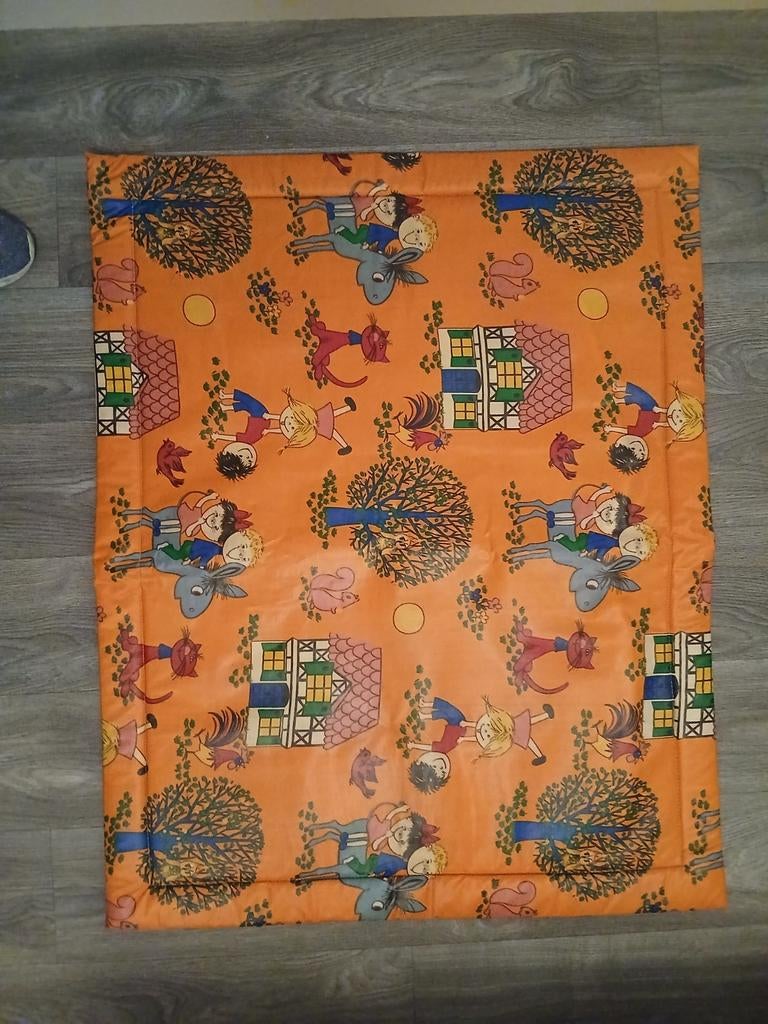2 vrolijke afwasbare Box- KLEDEN, retro, Ophalen of Verzenden, Zo goed als nieuw