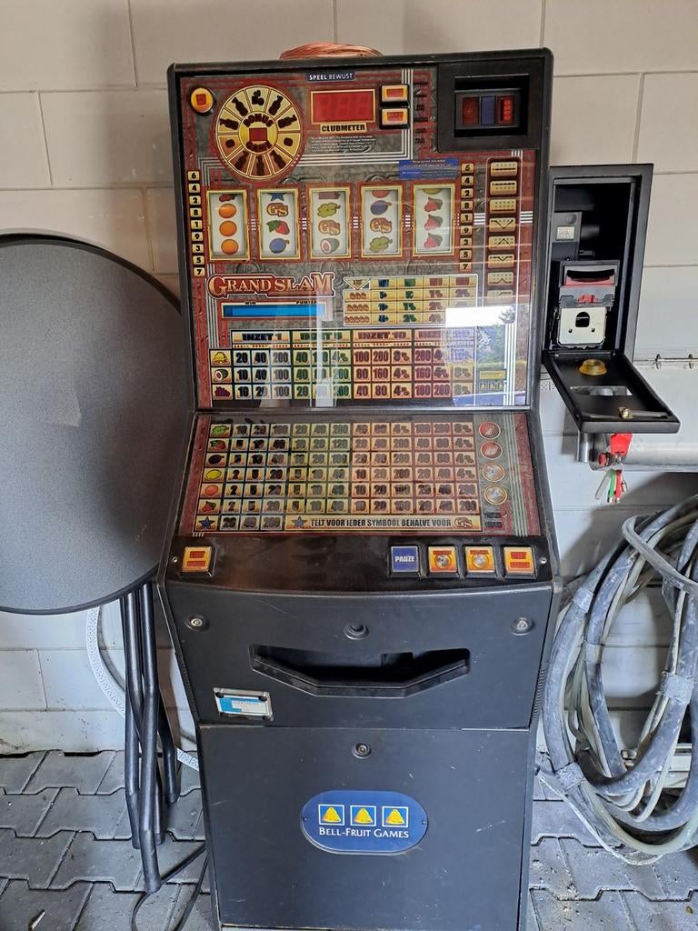 Gokkast Grand Slam - Bell-Fruit Games, Verzamelen, Euro, Ophalen, Gebruikt, Met sleutels