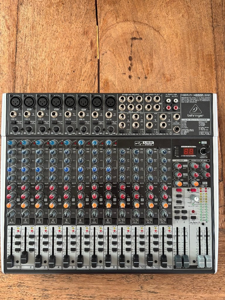Behringer mengpaneel Xenyx X2222USB, Muziek en Instrumenten, Mengpanelen, Ophalen of Verzenden, Zo goed als nieuw, 10 tot 20 kanalen
