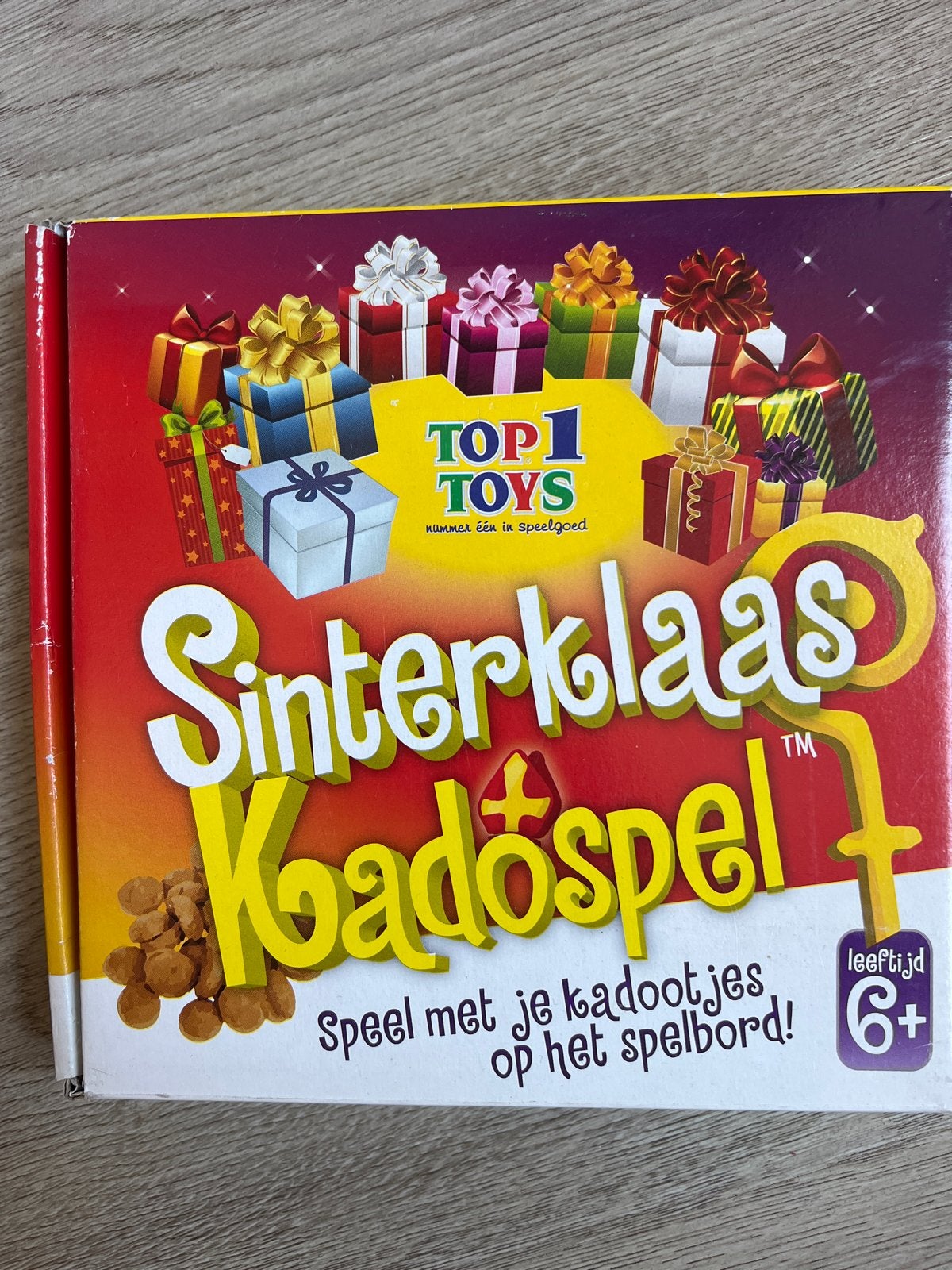 Sinterklaas Kadospel - Speel met je kadootjes!, Drie of vier spelers, Ophalen, Gebruikt