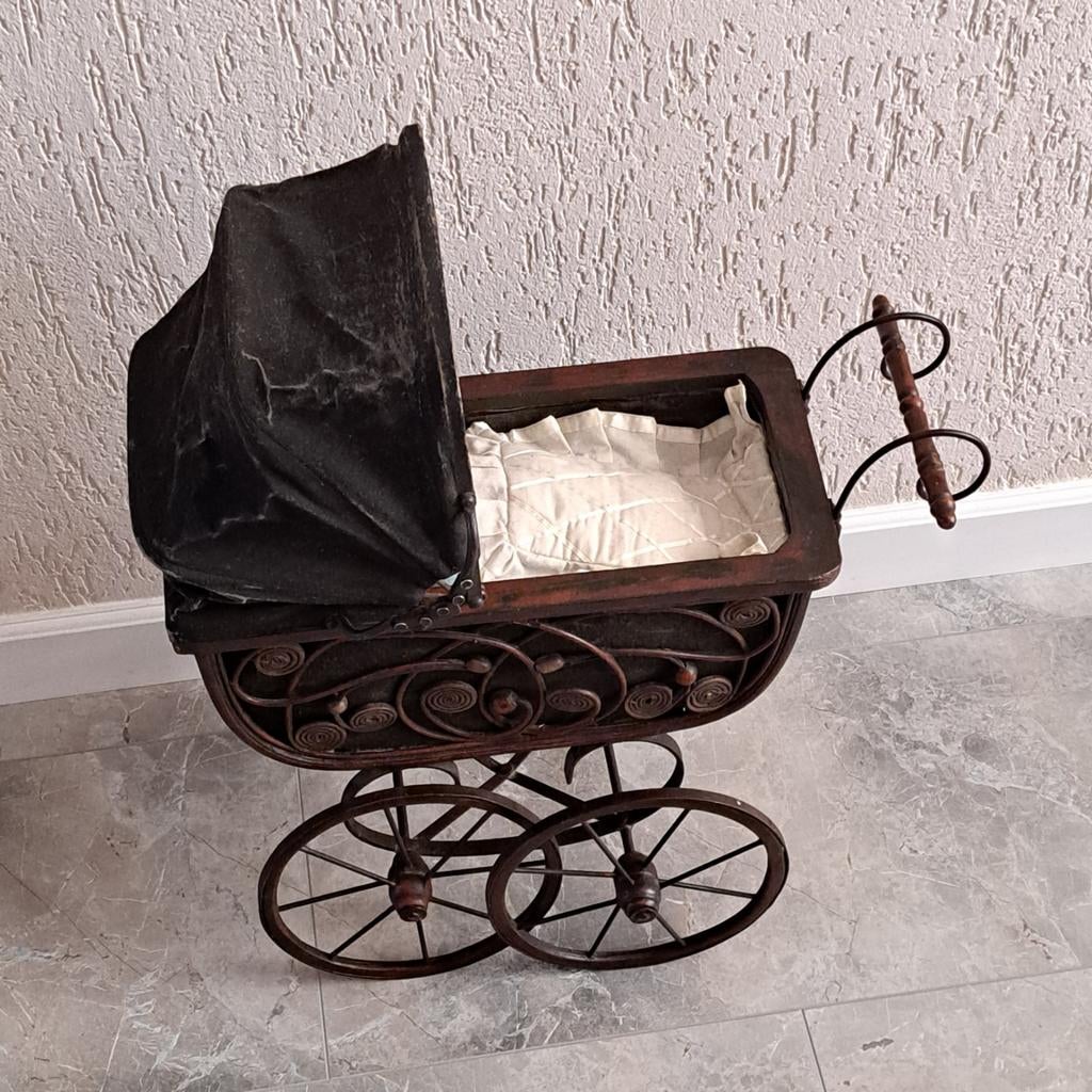 ANTIEKE poppenwagen, Ophalen