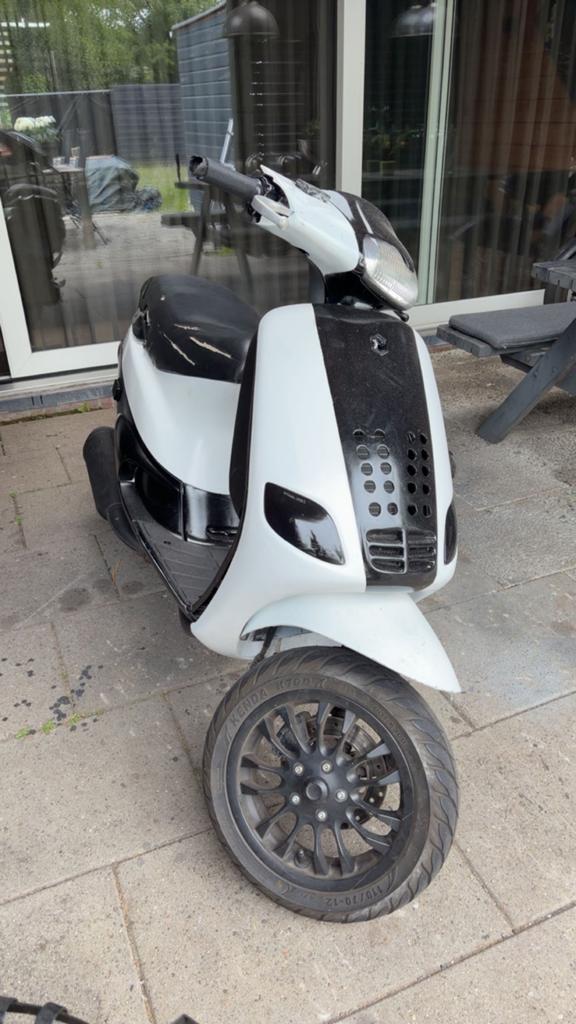 Piaggio Zip 125cc LC Type 3 (wit) met bromkenteken, Ophalen, Gebruikt, Overige typen, Piaggio